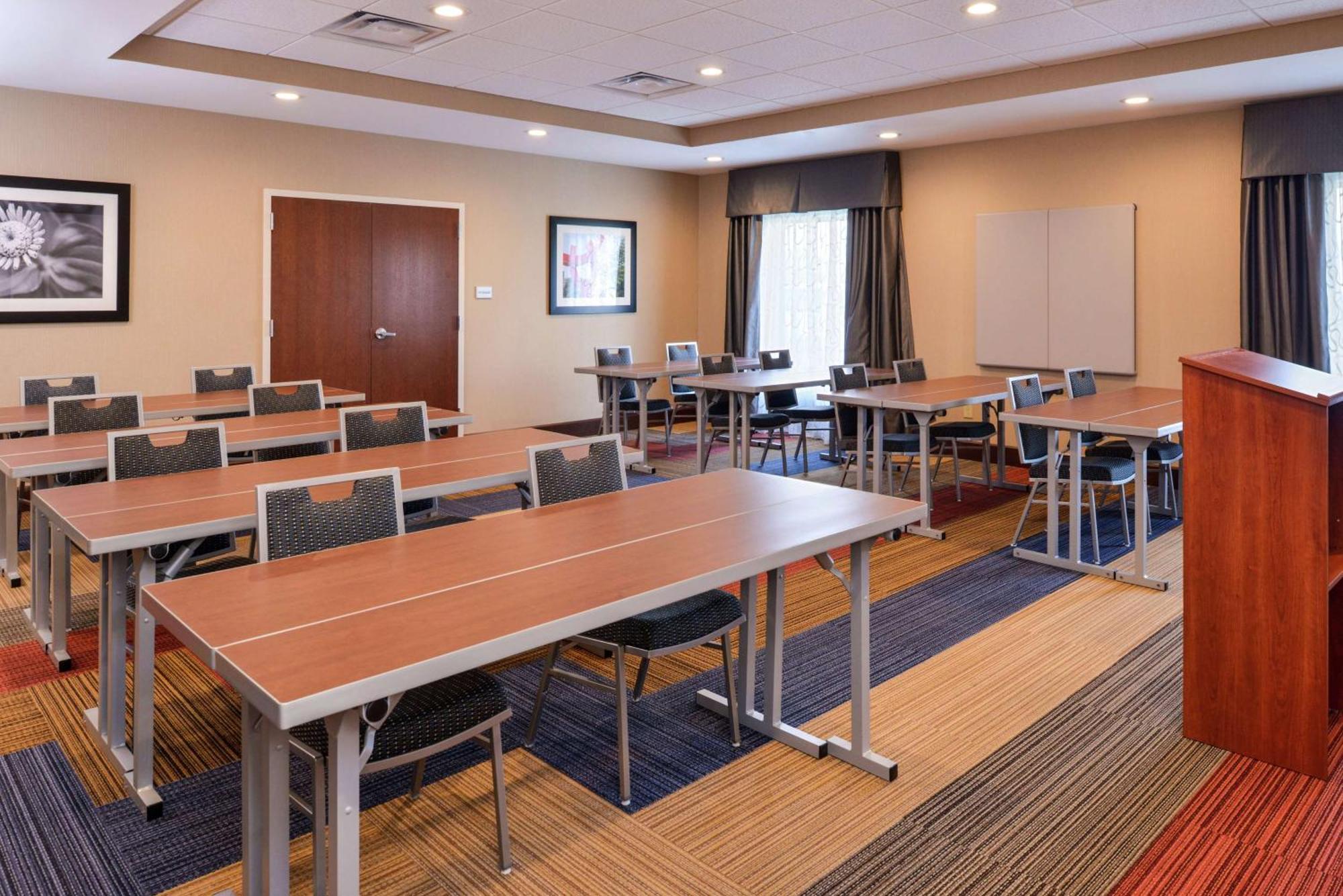 Hampton Inn & Suites By Hilton Lonoke Экстерьер фото
